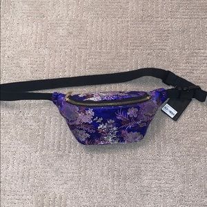 Floral print fanny pack